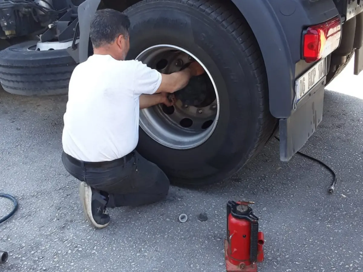 Soma Oto Lastikçi